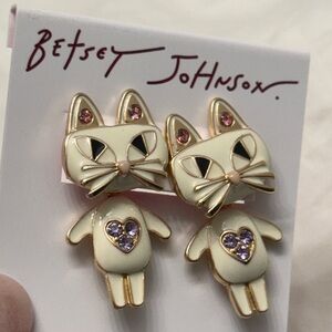 NWT Betsey Johnson Jacket Cat Earrings with Pink And purple crystals